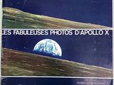 la couverture d'un magazine sur laquelle figure une image de la Terre