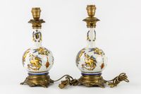 Paire de lampes de table décoratives en faïence, montées sur… (photo 6)