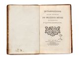 un livre ouvert sur lequel figure un dessin de fleurs