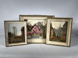 trois photos encadrées représentant des bâtiments et une fontaine sur fond blanc