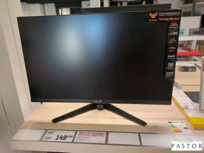une photo d'un écran d'ordinateur exposé dans un magasin