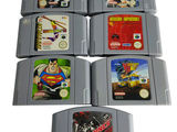 six cartouches de jeux Nintendo empilées les unes sur les autres
