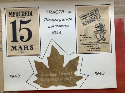 une affiche représentant une feuille d'érable, posée sur une table