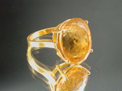Bague cocktail en or jaune 18k 750/° ornée d'une importante …