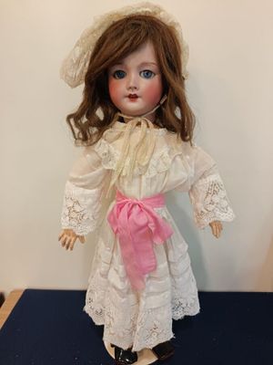 SFBJ (taille 304), poupée tête en porcelaine, bouche ouverte…