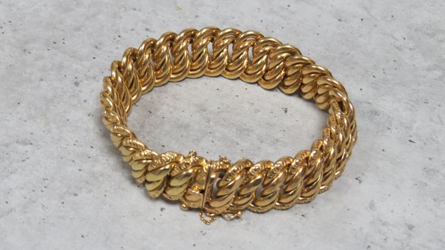 Bracelet maille américaine en or 750‰. En règle. Poids brut : 33,...