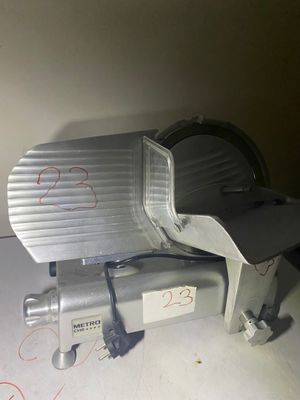 VENTE SUR DESIGNATION - LOT 23 - Un trancheur à jambon - SE …