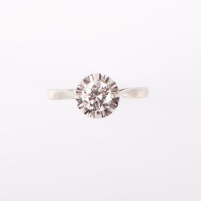 Bague solitaire En or blanc 18k (750) et platine, ornée d'un…