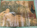 une photo d'un tableau représentant une femme allongée par terre