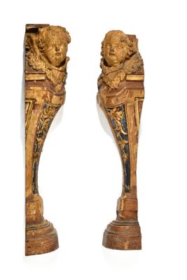 PAIRE D'ELEMENTS DE BOISERIE D'ANGLE