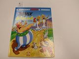 livre de bande dessinée avec l'image d'un personnage de bande dessinée sur la couverture