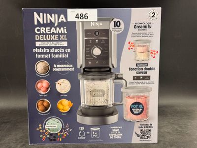 a box with a picture of a blender in it