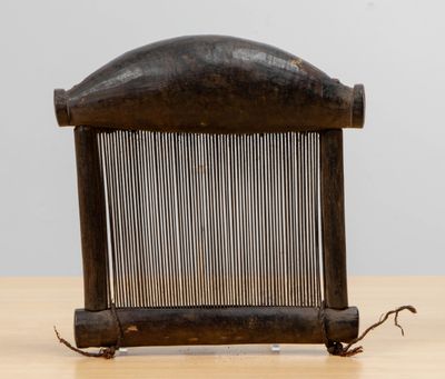 COTE D'IVOIRE. Elément de métier à tisser Baoulé.