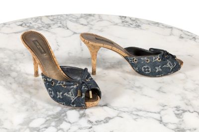 Mules Louis Vuitton en denim et cuir doré