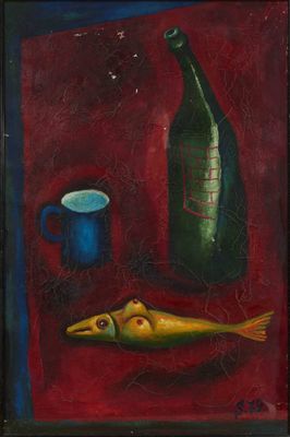 un tableau représentant un poisson et une bouteille posés sur une table