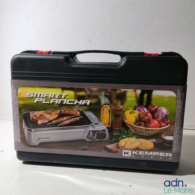une image représentant une boîte à repas contenant un sandwich