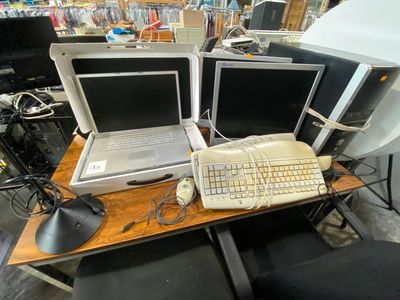 Lot comprenant : Ordinateur portable MACBOOK PRO (HS), unité…