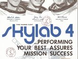 la couverture du livre « Skylab 4 », sur laquelle figurent trois astronautes
