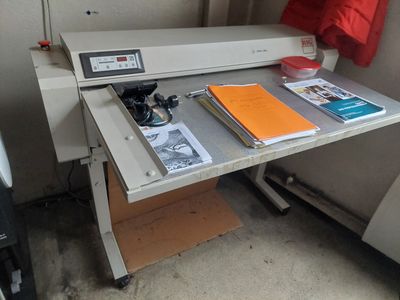 a machine that is sitting on top of a desk