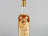 une bouteille de whisky Glen Garioch sur fond gris