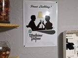 une affiche accrochée au mur d'une cuisine sur laquelle on peut lire « Ne croyez pas »