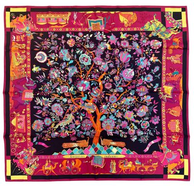 HERMES Paris Carré en twill de soie imprimée titré "Fantaisi… - Photo 1