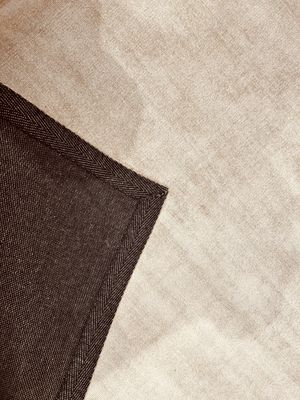 Tapis moderne couleur beige uni 240 x 170