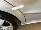 a sticker on the side of a car that says vauto