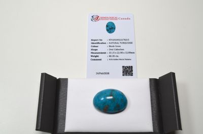 Une turquoise "Kerman" (Iran), cabochon ovale d'un poids de …
