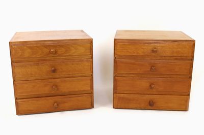 paire de tables de chevet de style « mid-century » avec tiroirs