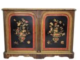 une image représentant une armoire à deux portes ornées de fleurs
