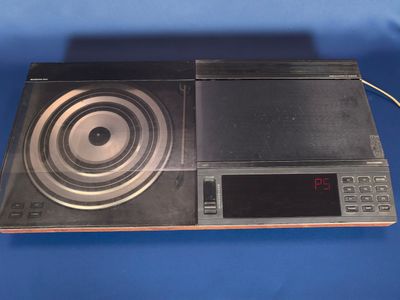 Tourne disque Bang&Olufsen Beocenter 5000