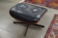 belle chaise longue design avec repose-pieds assorti - en cu… (photo 5)