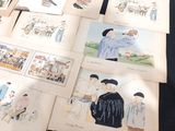 de nombreuses photos de personnes sur les pages d'un livre