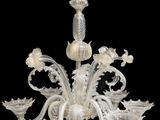 chandelier made of muranoni glass with flowers and leaves