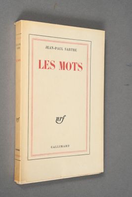 the cover of the book les mots is shown against a gray background