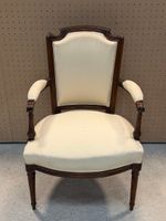 Fauteuil à dossier chapeau de gendarme, (photo 3)