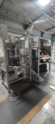 une photo d'une machine dans une usine