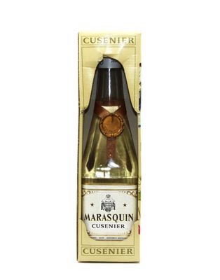 une image représentant une bouteille de vin dans un carton