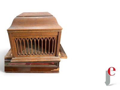 a small wooden box that is sitting on top of a table