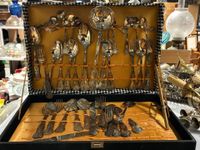 Lot comprenant : paire d'appliques murales, pièces de formes… (photo 2)