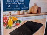 a box with a picture of a tablet on it