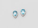 une paire de boucles d'oreilles en topaze bleue et diamants