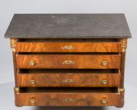 Commode Empire en acajou et placage d'acajou ; dessus de mar… (photo 2)