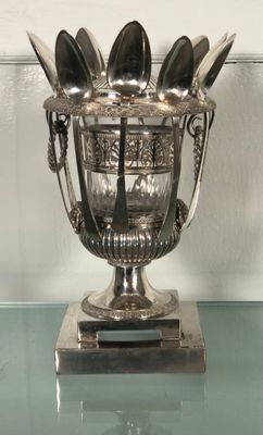 Confiturier de forme Médicis et sa suite de 10 cuillères en …