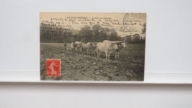 Au Pays Creusois La halte au Labourage. Rare. TBE.