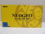 une photo d'une boîte de manette d'arcade Neogeo Pro