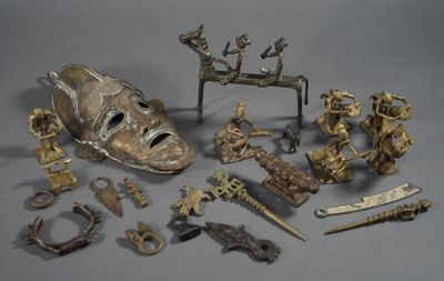 Lot de SOUVENIRS de voyage Afrique comprenant musiciens en bronze, bij - Photo 1