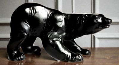 Pierre CHENET (XXème siècle) Bronze animalier à patine noir …