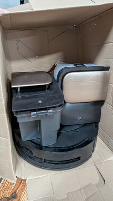 une boîte en carton contenant une imprimante